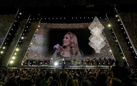 Adele's Weekends With Adele Las Vegas Residency: A Triumph of Vocals and Visual Spectacle!